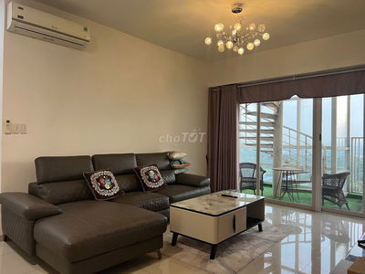 Cho thuê  Penthouse tại The Canary Heights 170m2 view sân Gofd Sông Bé