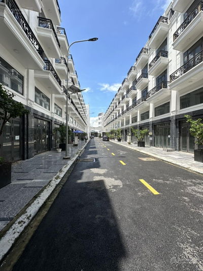 Bán gấp nhà phố Tô Ngọc Vân 50m2 Quận 12 sổ đỏ chính chủ giá tốt nhất 0925 378 ***