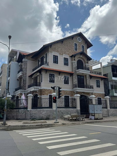 CHÍNH CHỦ CẦN BÁN MỘT NHÀ MẶT TIỀN ĐƯỜNG SỐ 1