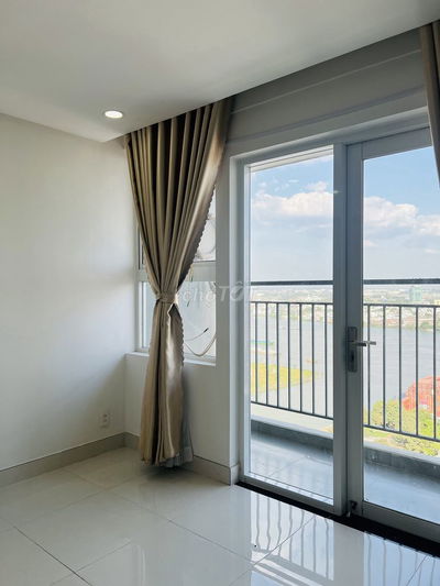 Cho thuê căn hộ Samsora 2PN riêng biệt,2WC,giá 4.5TR/th.Nhận nhà liền