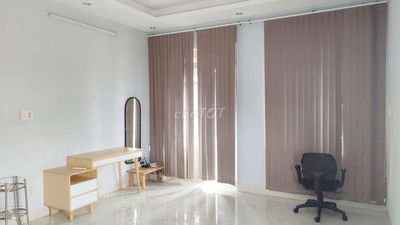 Phòng trọ có ban công thoáng mát