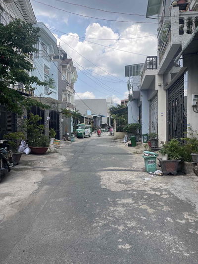 Nhà Hẻm xe 16 chỗ Huỳnh Thị Hai Quận 12 4x11 chỉ Nhỉnh 3 Tỷ