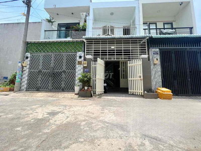 bán nhà 1 trệt lầu đường oto đỗ trong nhà, gần vinhome granpark quận 9