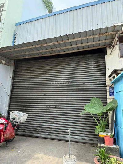 kho cho thuê hồ Ngọc lãm an lạc bình Tân DT 270m giá 25tr