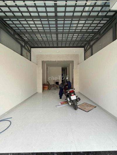 Mặt Bằng Kinh Doanh Riêng Biệt Rộng 80m2 Ngay Mặt Tiền Nguyễn Oanh