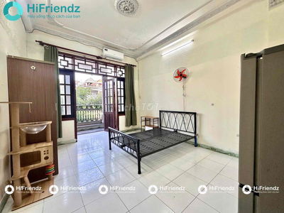 Cho thuê phòng giá rẻ có ban công gần nhà thờ Nam Hải chung cư Topaz