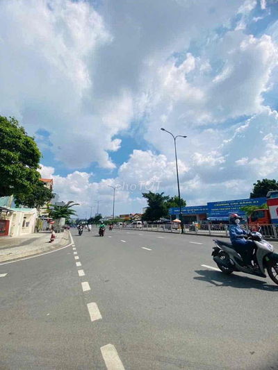 Bán Nhà Mặt Tiền Đường số .Phường 8. DT 200m2 giá 19tỷ TL