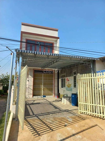 Nhà nguyên căn kế chợ Bàu Đồn