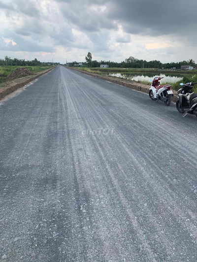 Bán đất sổ hồng diện tích 5021.9m2 trên đường trục kinh tế Đông Tây