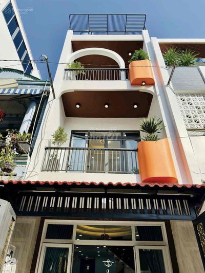 Tôi cần bán nhà gần đường Trần Xuân Soạn, Quận 7. Giá 5Tỷ450/ 4,2x10m.