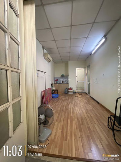 Phòng trọ rộng lớn 20m2 - Bancon rộng, thoáng - Cạnh E.Town Tân Bình