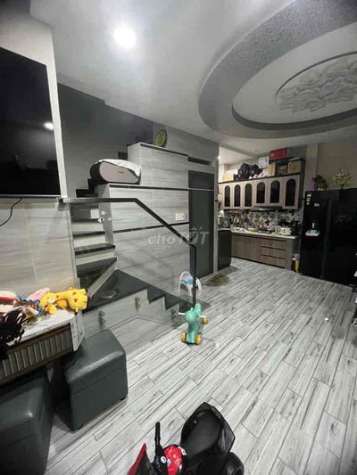 Hậu Giang 50m2, ngang 5, 2PN, 2 tẩng giảm mạnh 600tr.