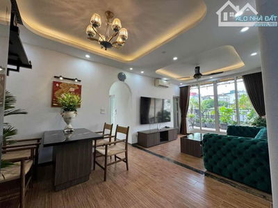 Sẵn 2 slot ôtô, Thăng Long The Garden, lô góc, sân vườn, 80m2, 3PN, Gía 7,49  tỷ
