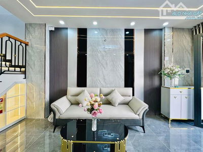 Bán nhà 2 tầng, 48m2 ngay Lê Văn Sỹ, Phú Nhuận. Giá: 3 Tỷ 050. Sổ hồng riêng, hẻm 1/ 4.5m