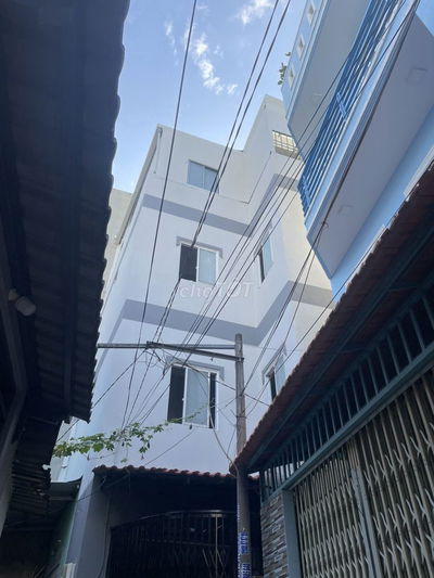 Bán nhà đang cho thuê. Thu nhập hiện tại hơn 35tr/tháng (80% lấp đầy).