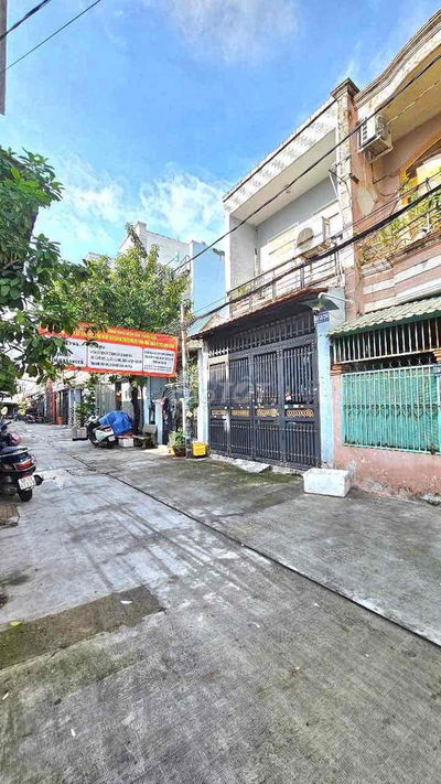 Hẻm 6m xe hơi . Sát Aeon Tân Phú.4x14 đúc 1 lầu