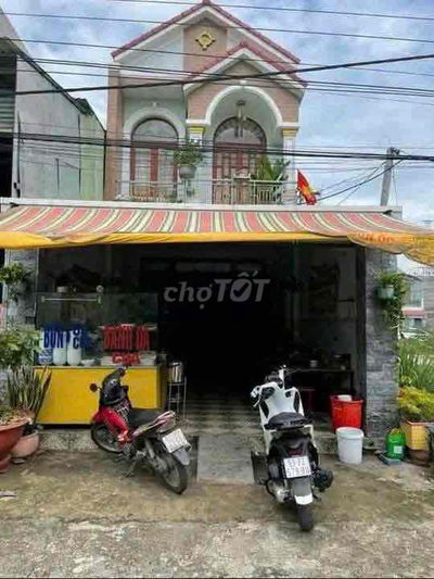 Nhà Sổ hồng riêng chính chủ ngay chợ Bình Chánh