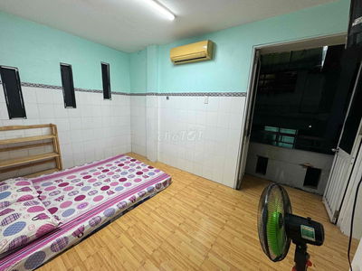Phòng 20m2 khu phố tây bùi viện