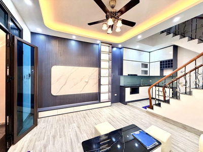 Bán nhà Việt Hưng nhà mới nở hậu cách 1 nhà ra oto đủ nội thất 7.25 tỷ