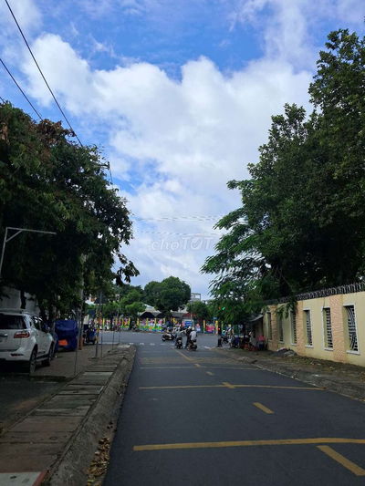 NHÀ 75M2 GẦN ĐẠI HỌC TÀI CHÍNH MARKETING, LÊ VĂN VIỆT, QUẬN 9, 6 TỶ