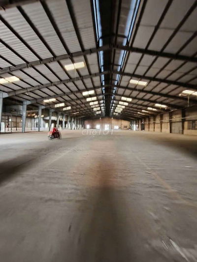👑 CHO THUÊ XƯỞNG TDT 9.000M2 XD 6.500M2 GIÁ 430TR BÌNH CHUẨN THUẬN AN