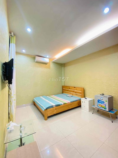 1 PHÒNG TRỐNG GIÁP KV SÂN BAY, HOÀNG VĂN THỤ, NGUYỄN KIỆM