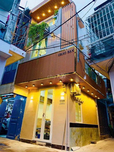 BÁN NHÀ MỚI XÂY - SÁT BÊN Q10 - TẶNG FULL NỘI THẤT CAO CẤP