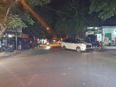 Nhỉnh 5 tỷ bán lô đất 99m2 tặng 10 phòng trọ kiệt xe 7 chỗ
