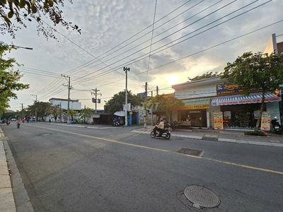 Nhà mặt tiền đường Trần Hưng Đạo, phường Đông Hòa, TP Dĩ An