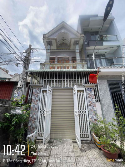 Bán gấp nhà 1 trệt 1 lầu 77m² gần chợ Dĩ An, full thổ cư, giá rẻ