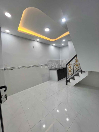 Nhà nhỏmới xây hẻm 108 Lê Văn Lương nhỏ xinh