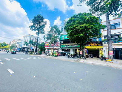 Nhà Cấp 4 MTKD đường Vành Đai Trong dt 12x20m giá 60tr/th