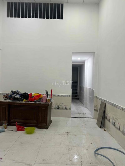 nhà mới gác lửng 2pn (1pn dưới +gác )1wc hẻm xe tải