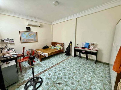 Bán nhà phố Chính Kinh, ô tô cách nhà 30 m nhà dt42m5t gia 9.81tỷ