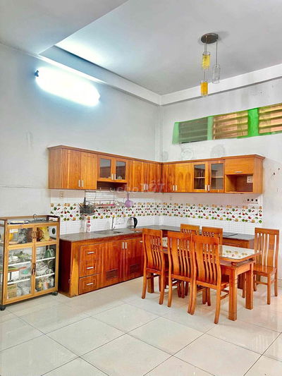 Nhà đối diện công viên khu Tên Lửa 4.5x20,3.5 tấm nhà đẹp