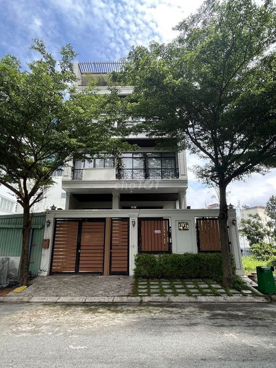 Cho thuê nhà đẹp Tân Sơn Nhì, Q.Tân Phú, DT: 9x20m, 1 trệt 2 lầu st