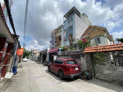 Nhà 5 tầng 26 phòng, Phạm Văn Đồng, cho thuê 200tr/tháng gấp bán