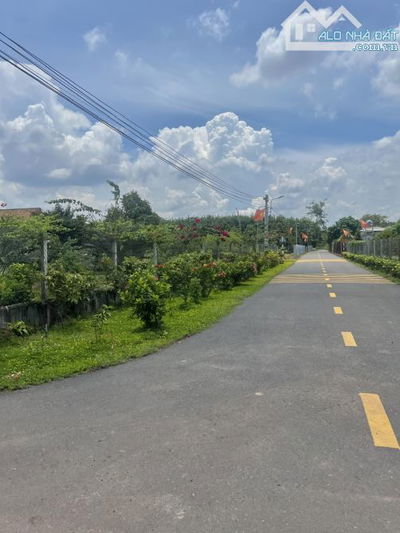 Đang kẹt cần bán Vườn rộng 1706m2, giáp Suối Đẹp, Giá 530 triệu_ Phước Thành, TP HCM Mới