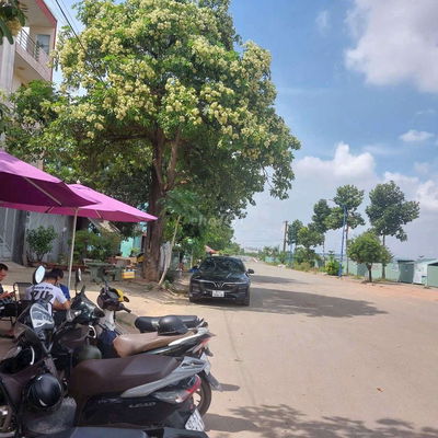 Cần bán gấp  lô đất PTTN. Cŭ Q12 khu 38ha vip công viên  DT 4,5x20   .