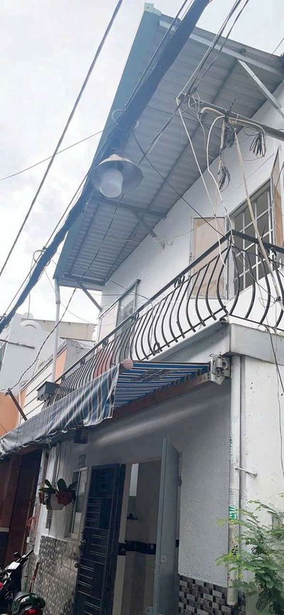 Nhà 1/, hẻm 3m, 6x3m, 1 lầu. Online, gia đình ít người