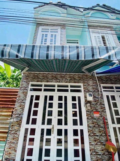 bán nhà thạnh lộc 29, gần ngã tư ga