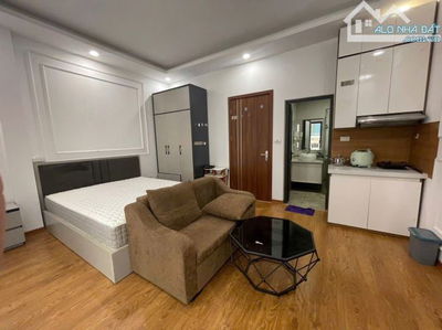 ❌️ GẤP❌️ HÀNG KÍN  BÁN NHANH-TT CẦU GIẤY 50M2 -OTO VÀO NHÀ-7 TẦNGTHANG MÁY -NHỈNH 13 TỶ.