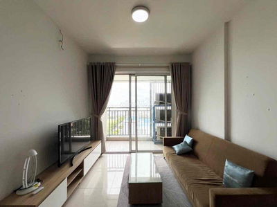 căn hộ 2 phòng ngủ 2WC. chung cư Golden Mansion. gần sân bay TSN