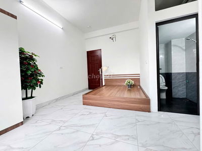 Nhà 8 tầng Ngõ 1008 Láng và Yên Hoà