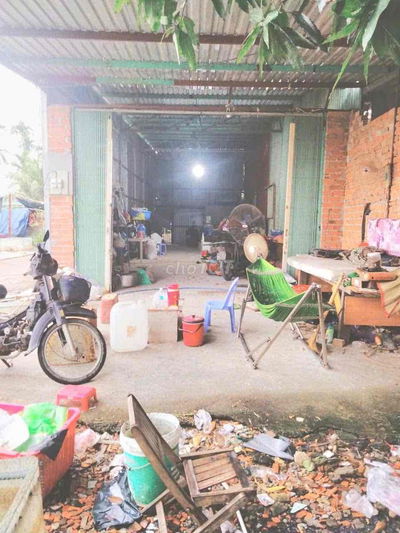 1230M2 ĐẤT. GỒM NHÀ , CHÒI , AO CÁ . PHÙ HỢP Ở , CHĂN NUÔI, LÀM KHO…