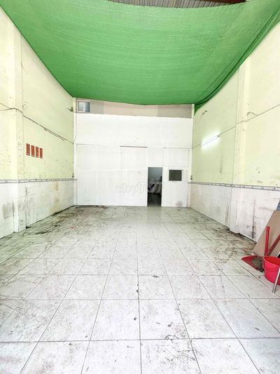 Nhà Kho 3Pha 5,6x15m (Lửng Đúc kín) Hẻm 5m. Bình Trị Đông. Bình Tân