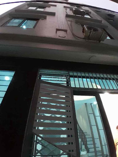 Mậu Lương 40m mt6m 5 tầng thang máy gần phố,ngõ to,an sinh cực đỉnh