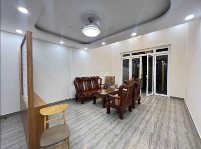 NHÀ MẶT TIỀN NGAY QL1K. CÁCH PHẠM VĂN ĐỒNG 400 M. 65M2. GIÁ 4.99 TỶ TL