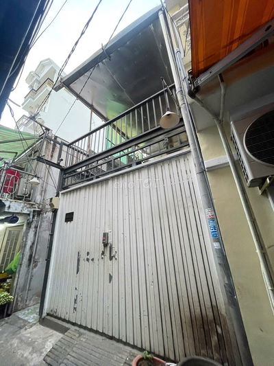 Chính chủ cho thuê nhà nguyên căn hẻm 30 Lâm Văn Bền