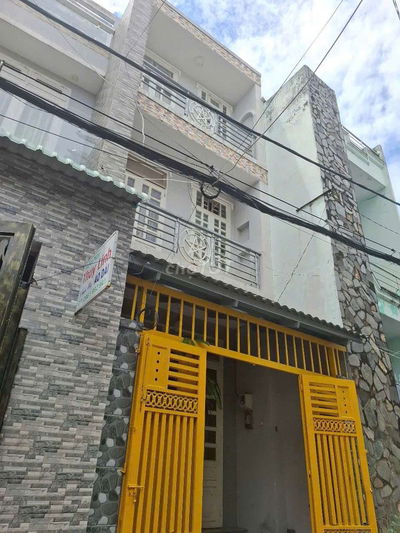 Cho thue nha nguyen can 4x12 gom 3 phong ngu